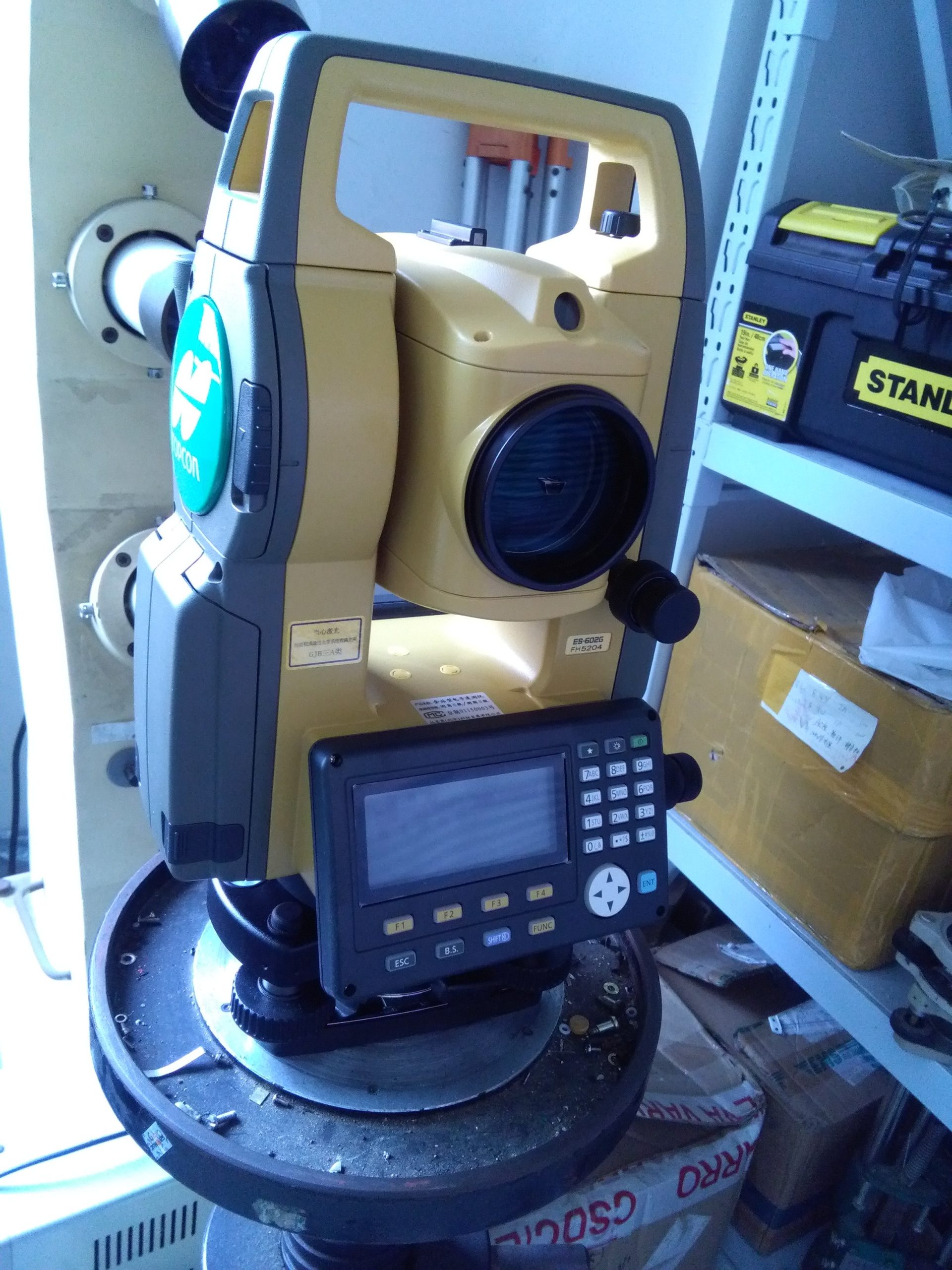 Topcon ES602G Total Station - Image 2