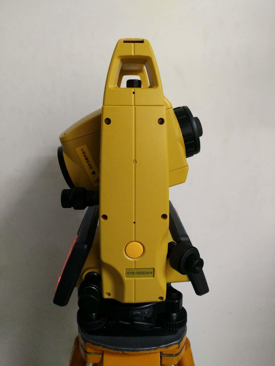 Non-Prism Topcon Gts1002n 2" accuracy Total Station from China - Image 2