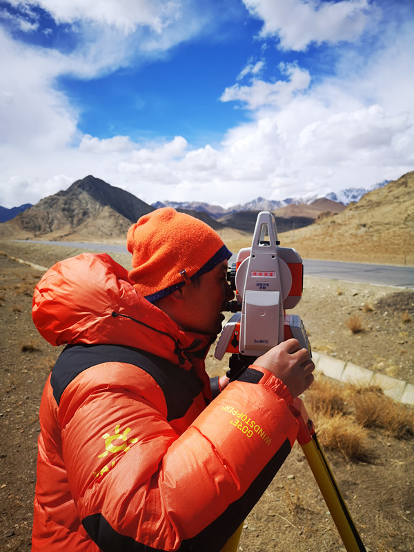 Qomolangma Unique China Brand Mato Surveying Reflectorless Total Station - Image 4