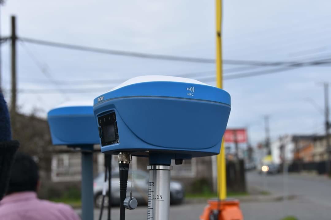 Tersus Oscar GPS RTK Advanced Gnss Rover With Tc20 Controller RTK GNSS Receiver - Image 2